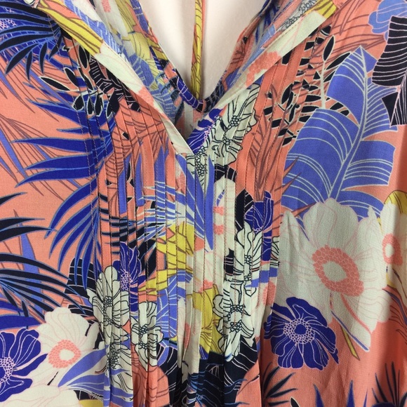 NWT Sanctuary Floral Print Pleated Top Size XS - Picture 3 of 8